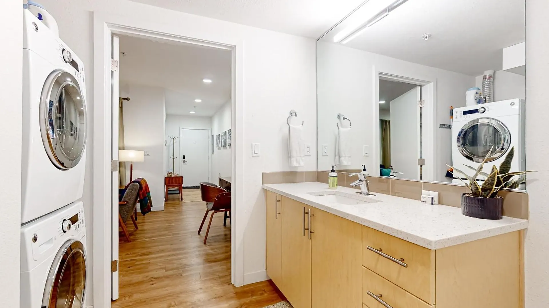 Atrium Unit 105 Διαμέρισμα Σιάτλ